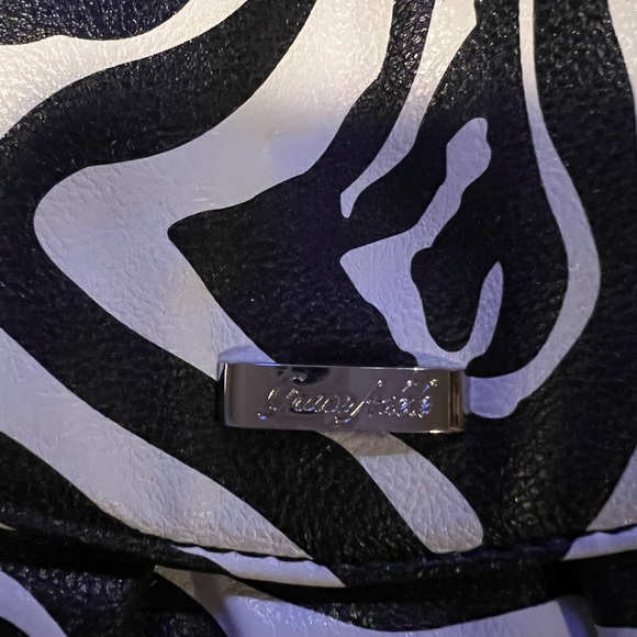 Grace Adele Animal Print Clutch with optional strap and clip - Picture 3 of 10